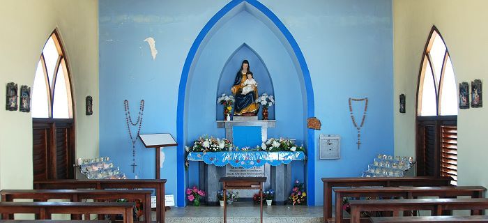 Binnenkant kerk: Alto Vista Chapel